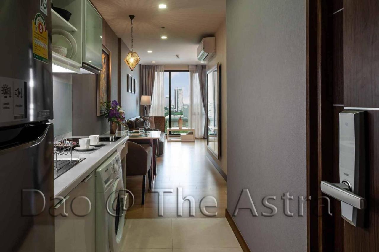 The Astra Chiang Mai Lägenhet Exteriör bild