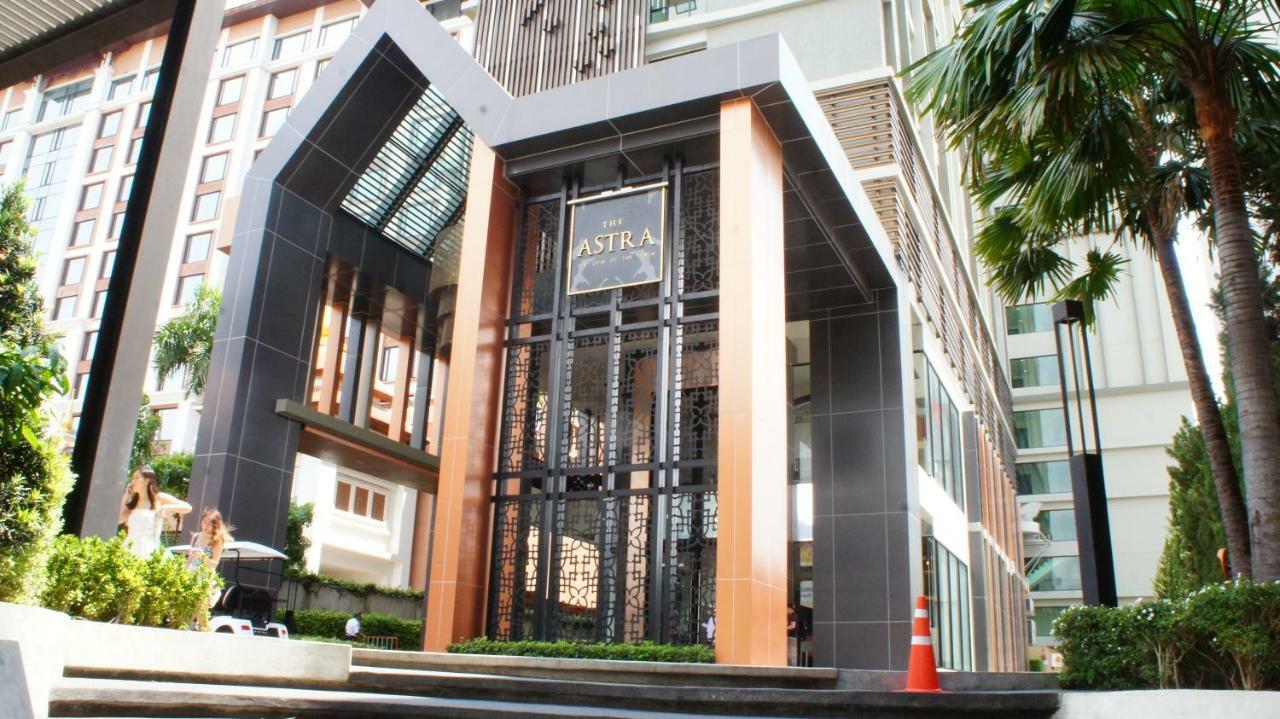 The Astra Chiang Mai Lägenhet Exteriör bild